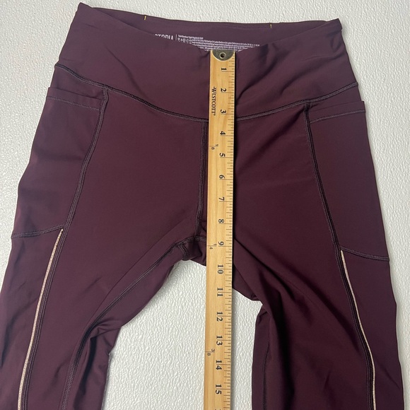 Victoria's Secret SPORT Total Knockout Pocket Tight Leggings Size M Burgundy - Picture 4 of 9